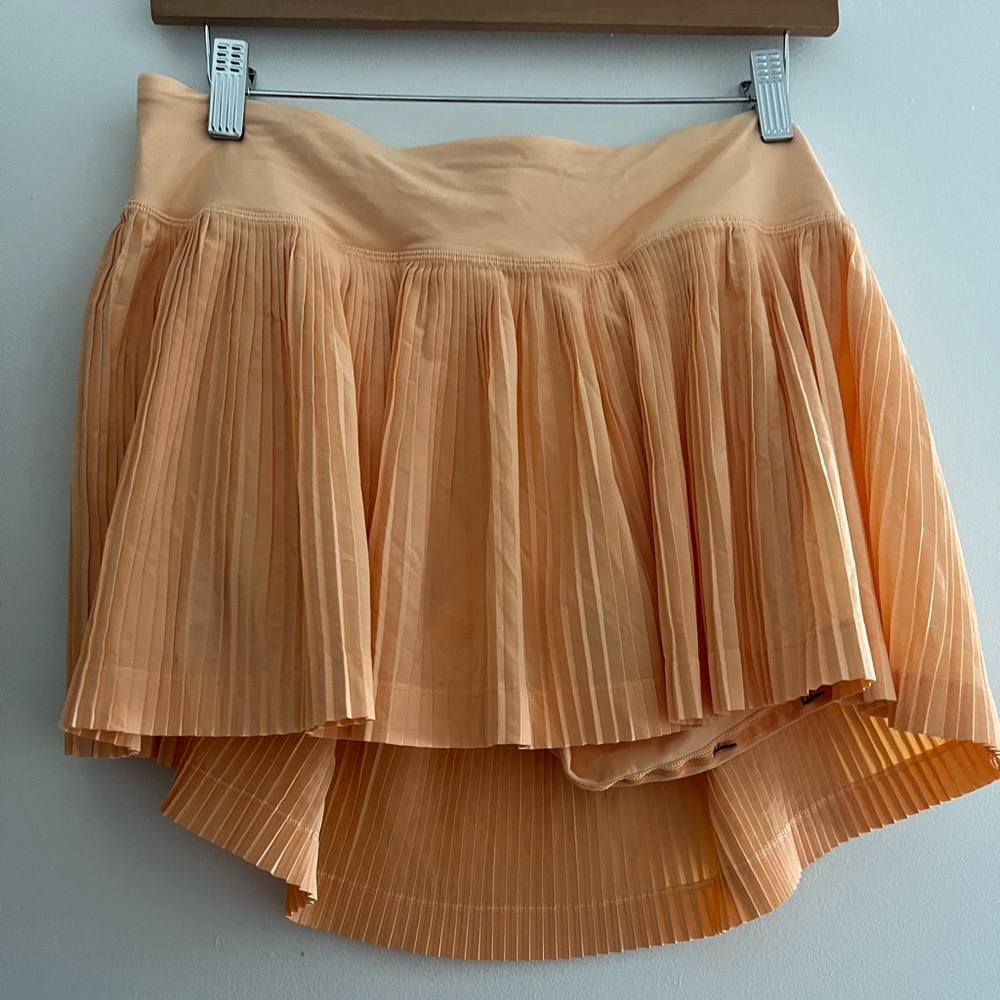 Lululemon Pleat to Street Mid-Rise Skirt